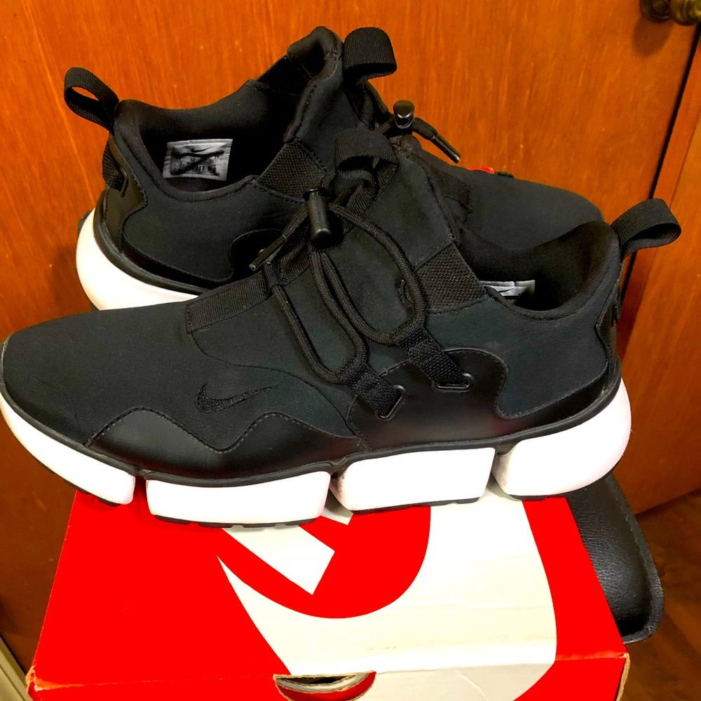 Nike Pocketknife sz 11 negotiable